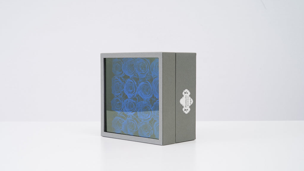 See-through Square box | Light blue preserved roses - Blossoming Love