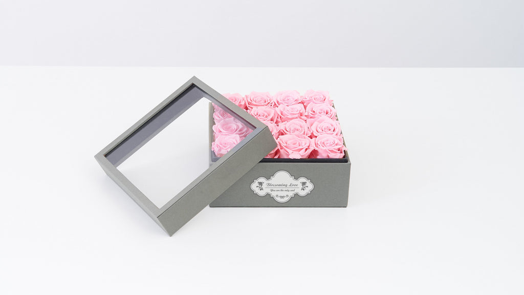 See-through Square box | Pink preserved roses - Blossoming Love