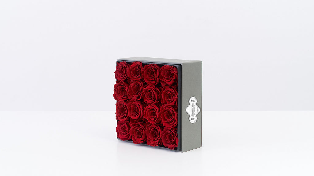 See-through Square box | Red preserved roses - Blossoming Love